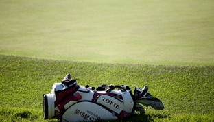 开云体育下载-世界羽毛球锦标赛混双决赛中国会师，最新羽毛球混双世界排名